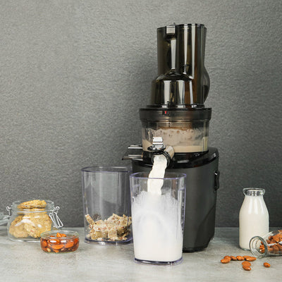Kuvings REVO830 with Strainers
