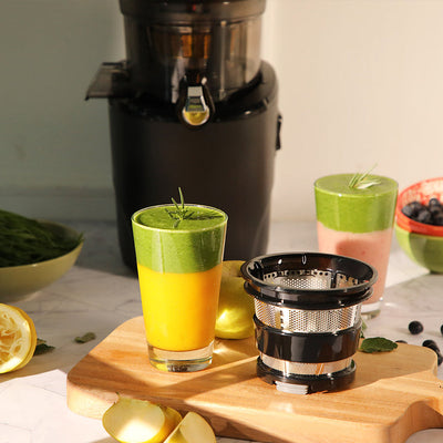 Kuvings REVO830 with Strainers